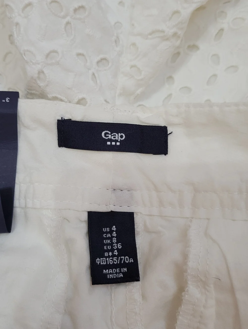 GAP Eyelet White Festival Feminine Boho Midrise Shorts Sz 4 - Picture 5 of 7